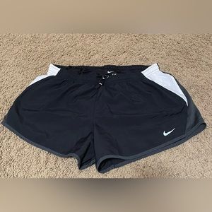 Nike Womens Dri Fit 10K Running Shorts Black Size Medium like new!